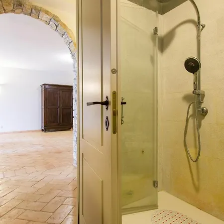 Ciliegi Retreat فيلة Baschi